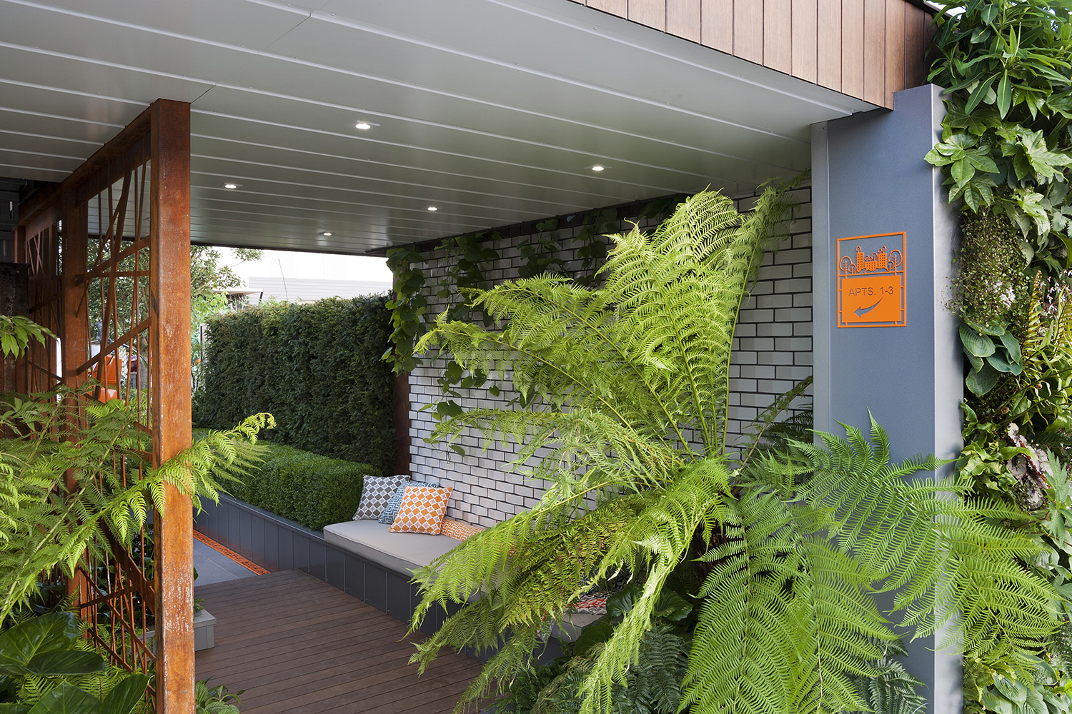 RHS Chelsea Flower Show 2017 - City Living
