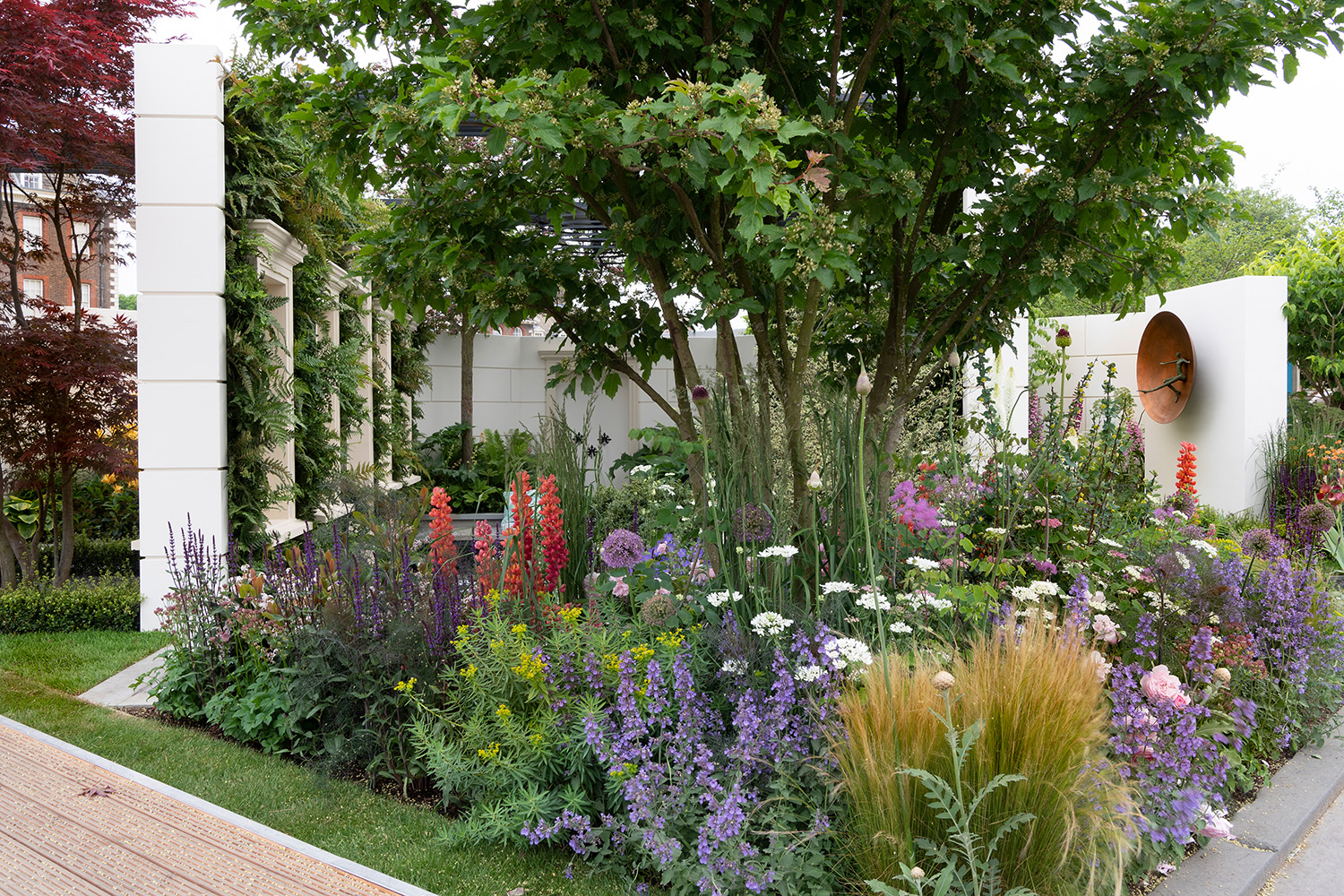 Kate Gould's West End Garden - RGHS Chelsea Flowers Show 2018