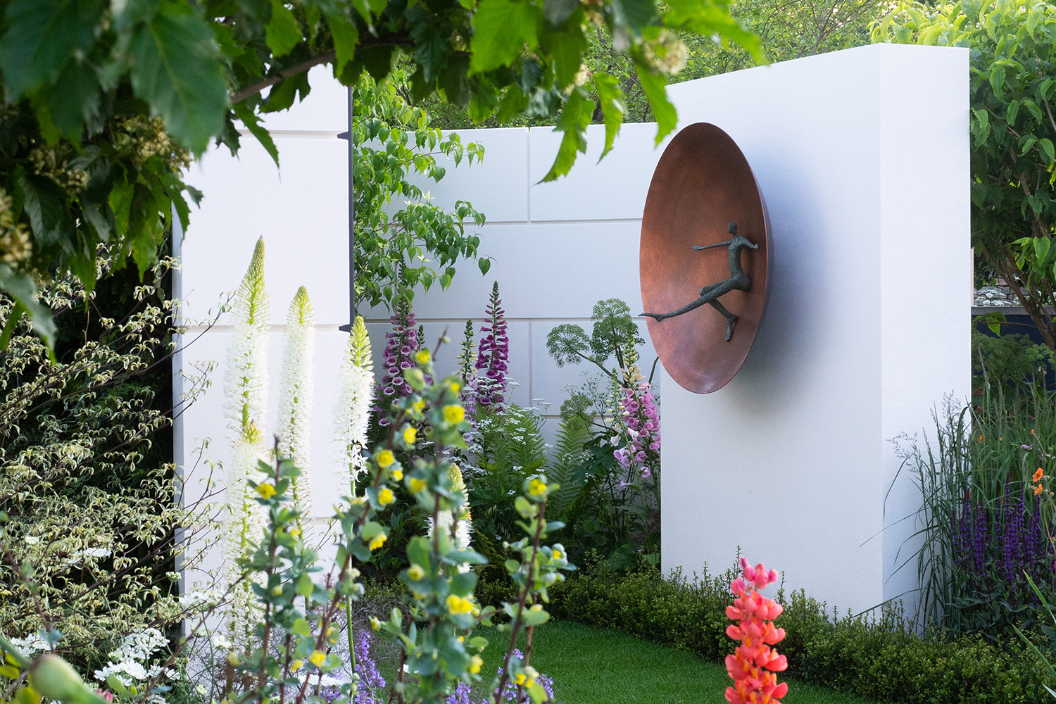 Kate Gould's West End Garden - RGHS Chelsea Flowers Show 2018