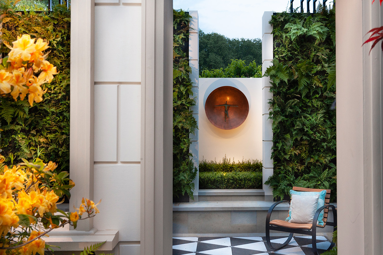 Kate Gould's West End Garden - RGHS Chelsea Flowers Show 2018