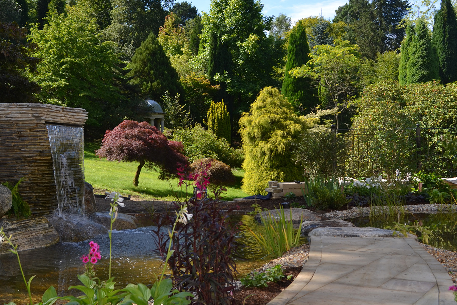 Kate Gould Gardens - Traditional Garden Design Hindhead